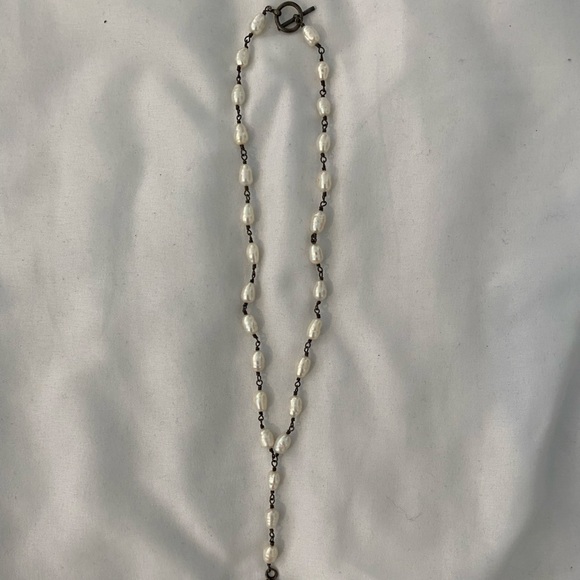 Vintage Pearl Cross Necklace - Picture 5 of 6